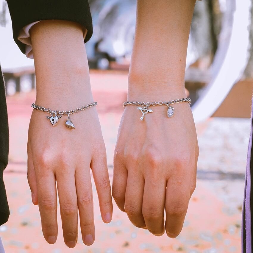 Love Magnets Attract Couple Bracelet